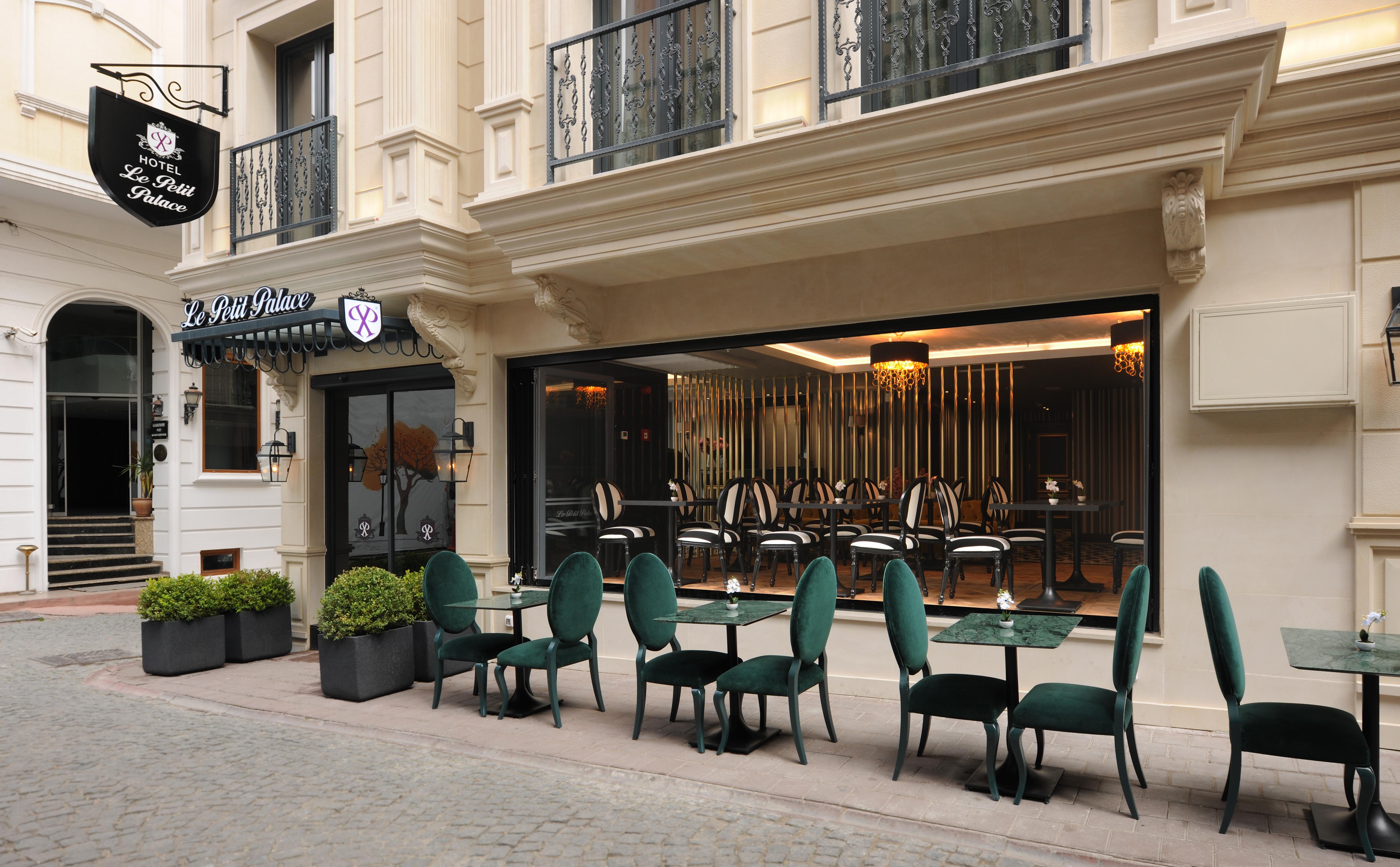 Hotel Le Petit Palace - Special Category