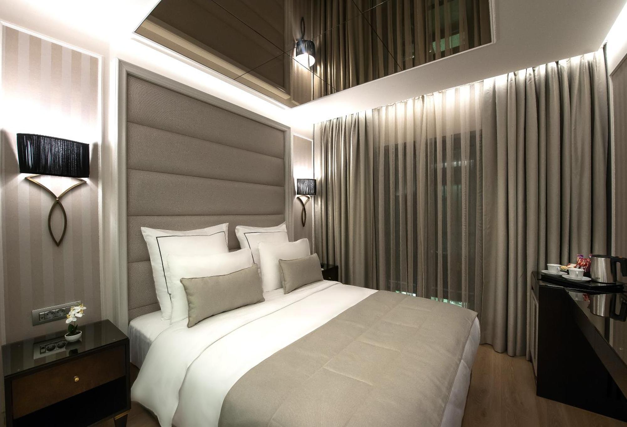 Le Petit Palace - Special Category Hotel 3*