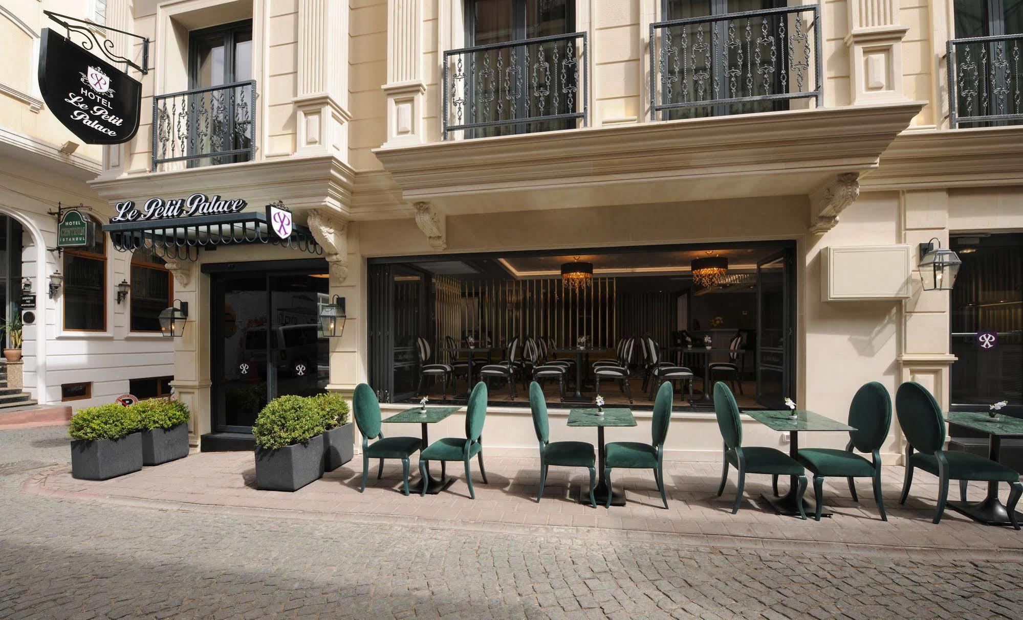 Hotel Le Petit Palace - Special Category